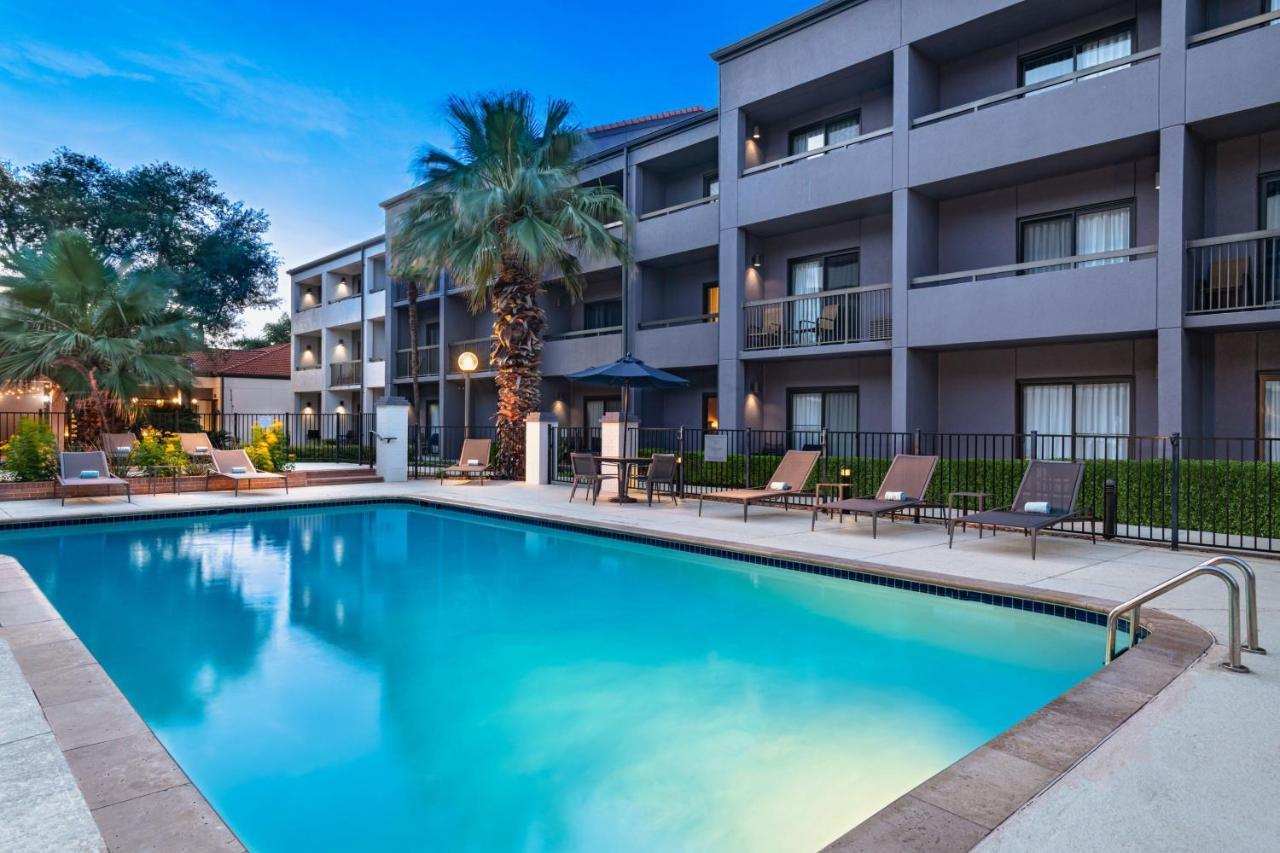 Hotel Courtyard By Marriott San Antonio Downtown Esterno foto